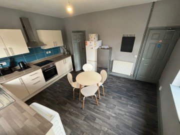 image of Room 3, 266, Doncaster Road