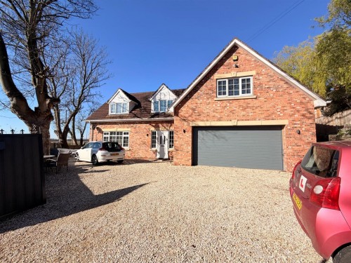 Arrange a viewing for Crabgate Lane, Skellow, Doncaster