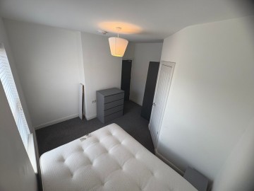 image of Room 4, 46 - 48, Dodsworth Street