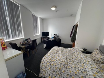 image of Room 1 Dolcliffe House, Lower Dolcliffe Road