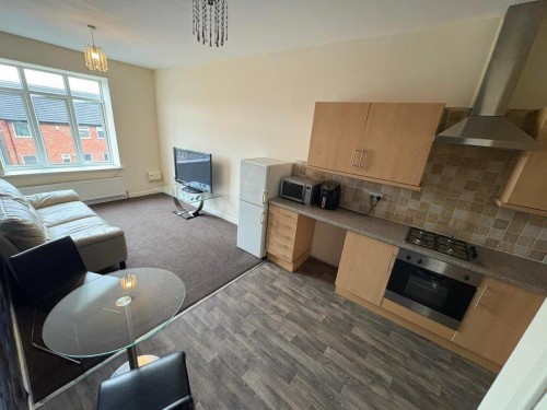 Arrange a viewing for 84 High Street, Thurnscoe