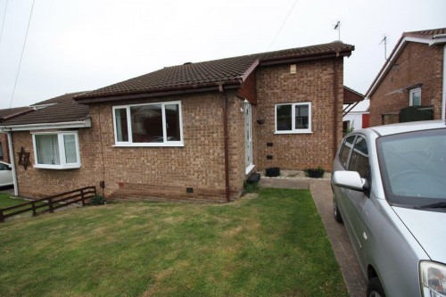 Arrange a viewing for Uttoxeter Avenue, Mexborough