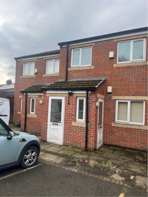 Arrange a viewing for Chapel House, Darton