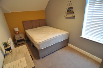 image of Rooms 4 - 53, Summer Lane