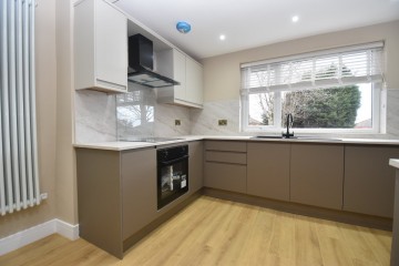 image of 23, Hollowdene