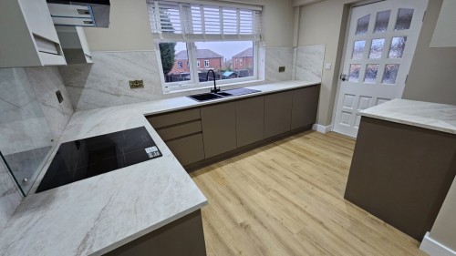 Arrange a viewing for Hollowdene, Gawber