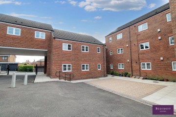 image of 14, Dovecliffe View