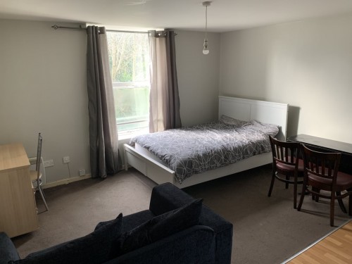 Arrange a viewing for 31 Station Road, Wombwell